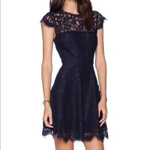 BB Dakota Midnight Blue Lace Cap Sleeves Flirty Flair Dress (10)